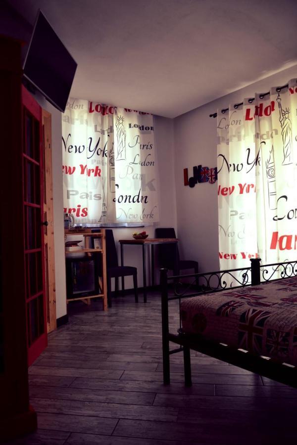 Amici Holiday B&B Di Bielak Aneta Izabela Vezzano Ligure Eksteriør billede